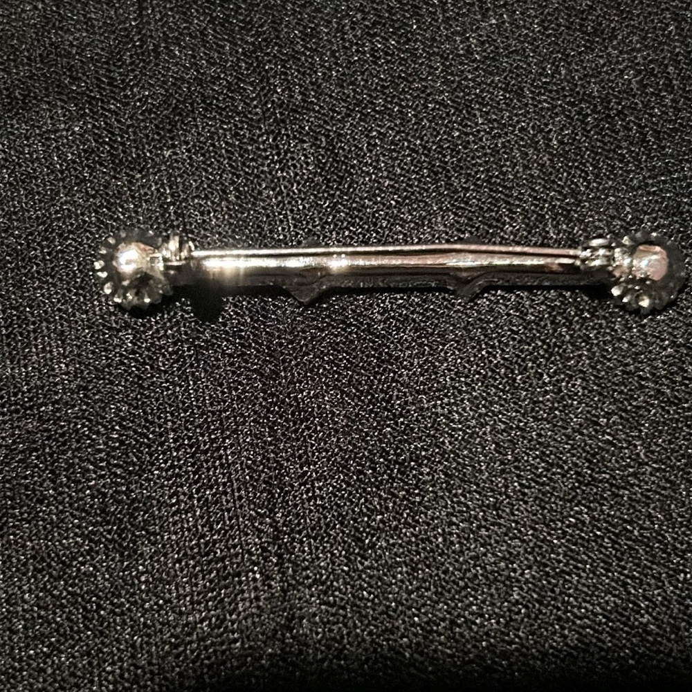 Sleek Rhinestone Brooch Pin - Picture 3 of 4